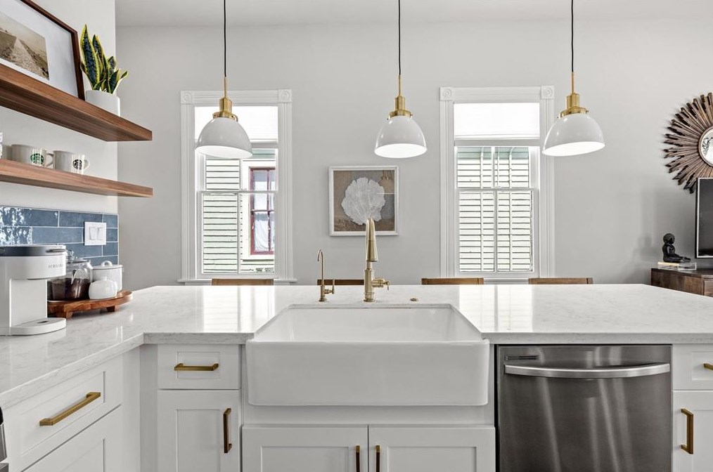 1517 33 St, Galveston TX 77550-6832 exterior