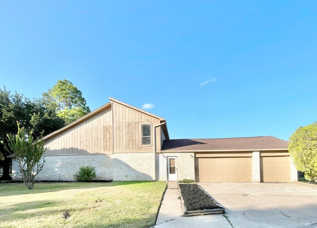 2627 Hodges Bend Cir, Sugar Land, TX 77479-1406