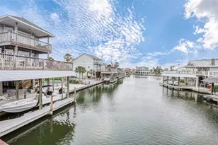 1407 Tiki Dr, Tiki Island, TX 77554 - Photo 40