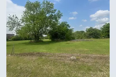 8518 Hawk Road, Pearland, TX 77584 - Photo 2