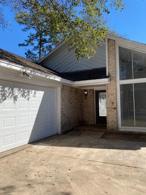 2622 Heatherknoll Dr, Spring TX  77373-7714 exterior