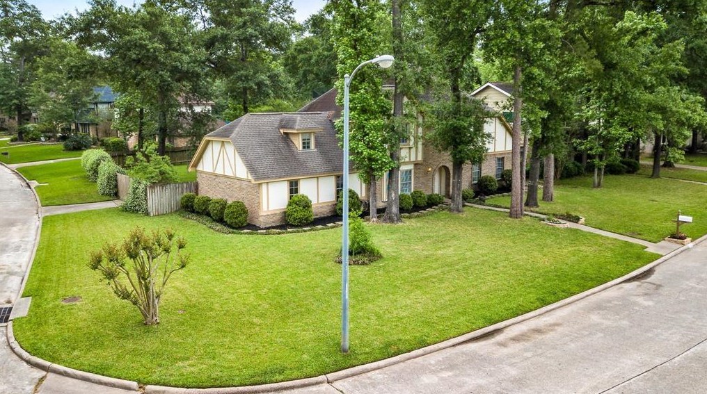 24914 Baywick Dr, Spring TX  77389-3319 exterior
