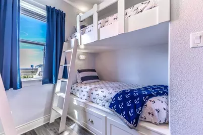 13111 Buccaneer Parkway, Freeport, TX 77541 - Photo 16