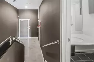 102 Quitman St, Houston, TX 77009 - Photo 16