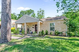 3853 Rosedale St, Houston, TX 77004 - Photo 2