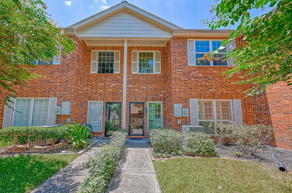 13646 Garden Grove Ct, Houston, TX 77082-3413