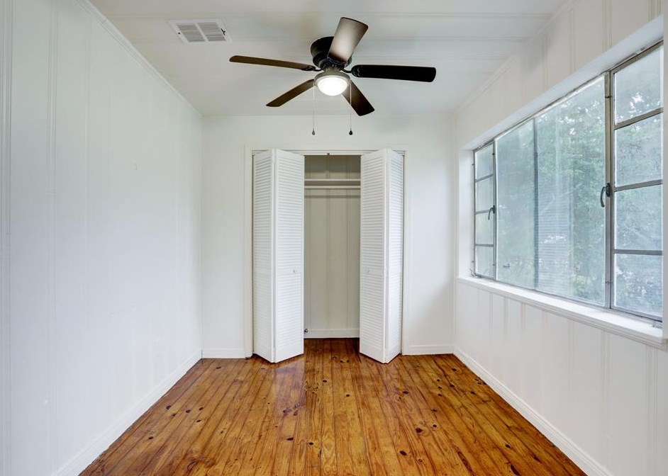 2271 Des Jardines St, Houston TX  77023-5117 exterior