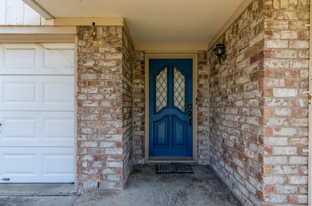 6230 Spruce Forest Dr, Houston, TX 77092