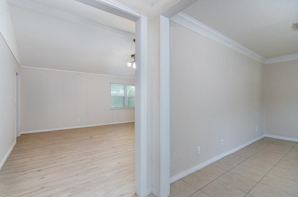 6230 Spruce Forest Dr, Houston TX  77092-2350 exterior