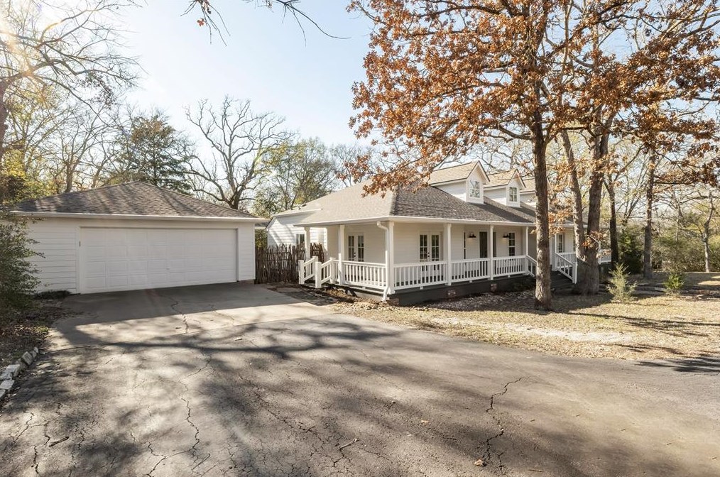 1008 Huntington Dr, College Station, TX 77845