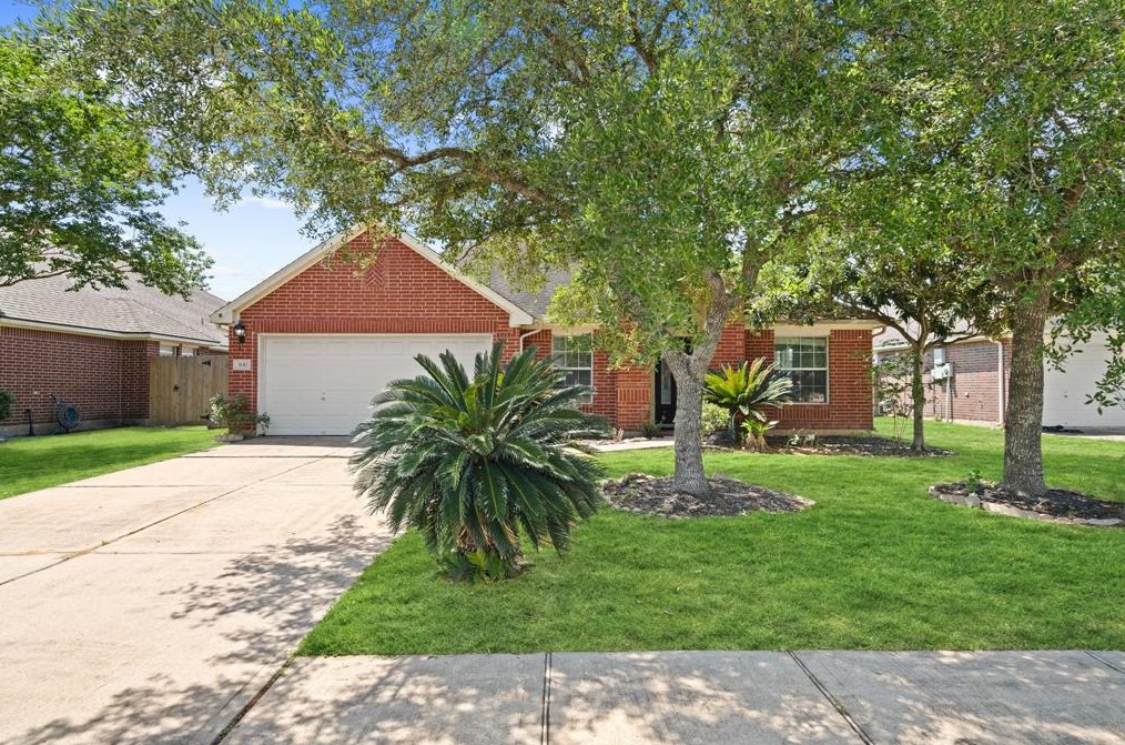 3110 Keithwood Dr, Pearland, TX 77584-7188