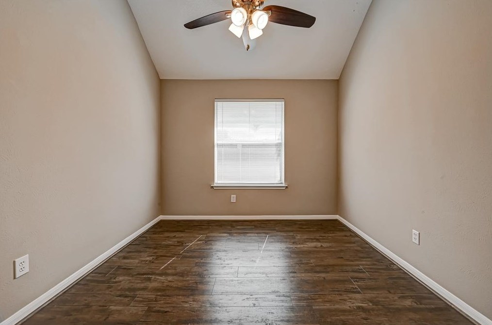16119 Aberdeen Frst Dr, Houston TX  exterior