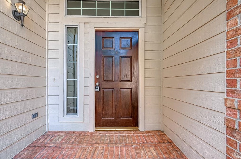 16119 Aberdeen Frst Dr, Houston TX  exterior