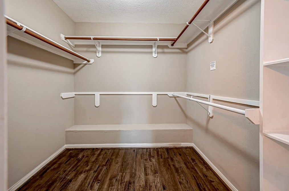 16119 Aberdeen Frst Dr, Houston TX  exterior