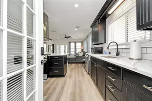 710 Kipp Ave, Kemah, TX 77565 - Photo 6