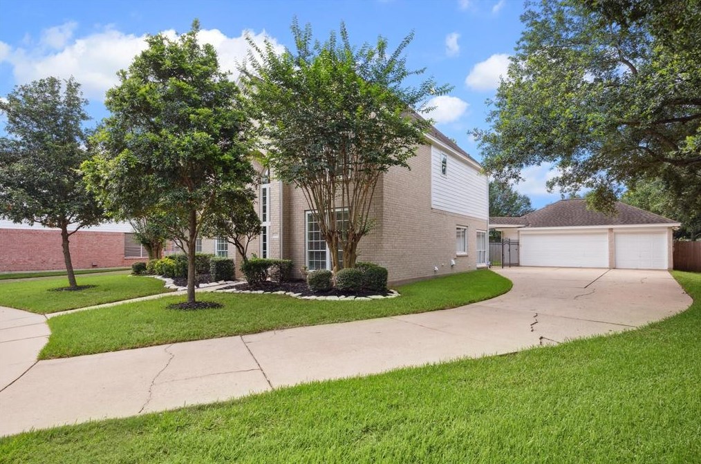 3402 Horncastle Ct, Pearland, TX 77584-9815