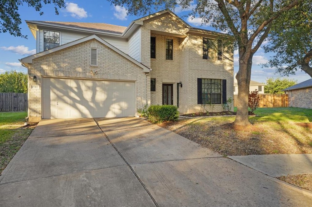 2703 Manorfield Ct, Sugar Land, TX 77479