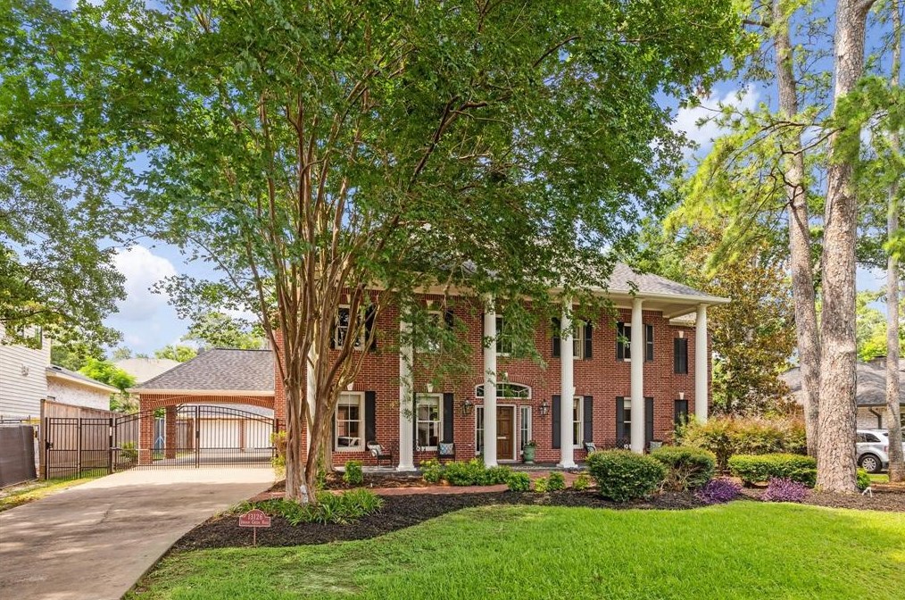 13126 Indian Creek Rd, Houston, TX 77079-7218