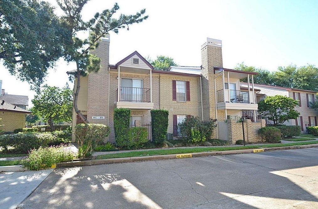 2120 El Paseo St Apt 706, Houston, TX 77054