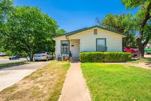 208 Francisco Lemos St, Kerrville, TX 78028 - Photo 8