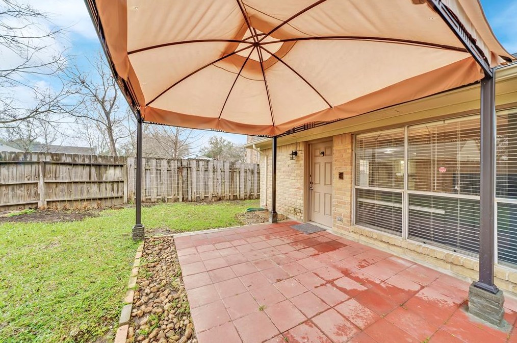 6630 La Puente Dr, Houston, TX 77083