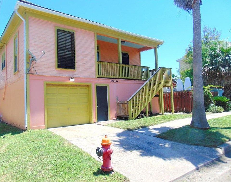 1414 17th St, Galveston, TX 77550