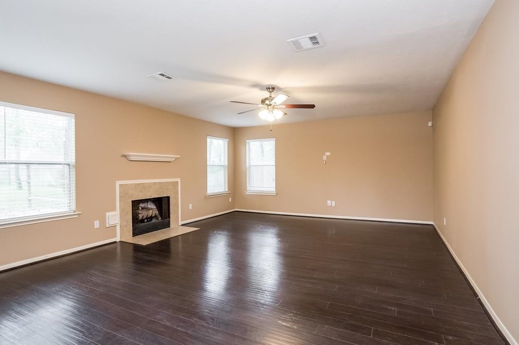 403 Douglas Fir Dr, Magnolia, TX 77354