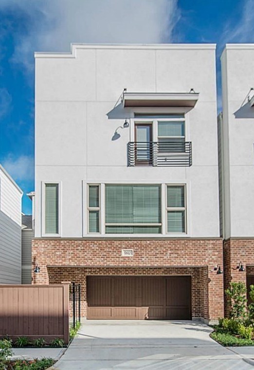 5810 Venice St, Houston, TX 77007