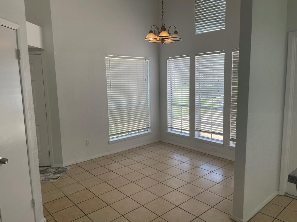8535 Grand Knolls Dr, Houston TX  77083-5580 exterior