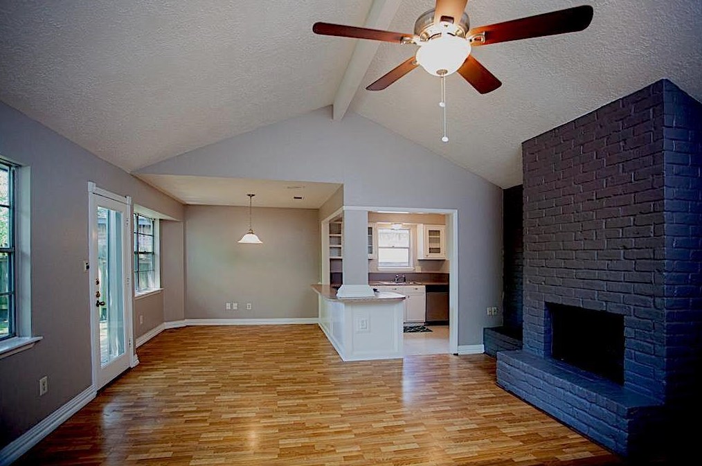 5922 Bridgegate Dr, Spring TX  77373-8714 exterior