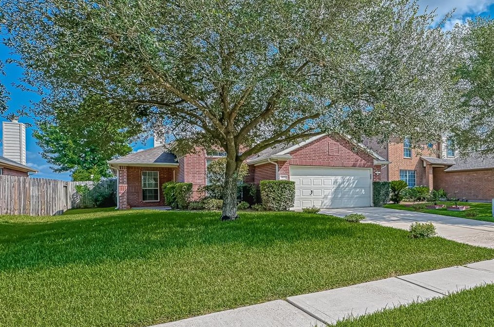 4631 Bridgevillage Dr, Spring, TX 77373-7174