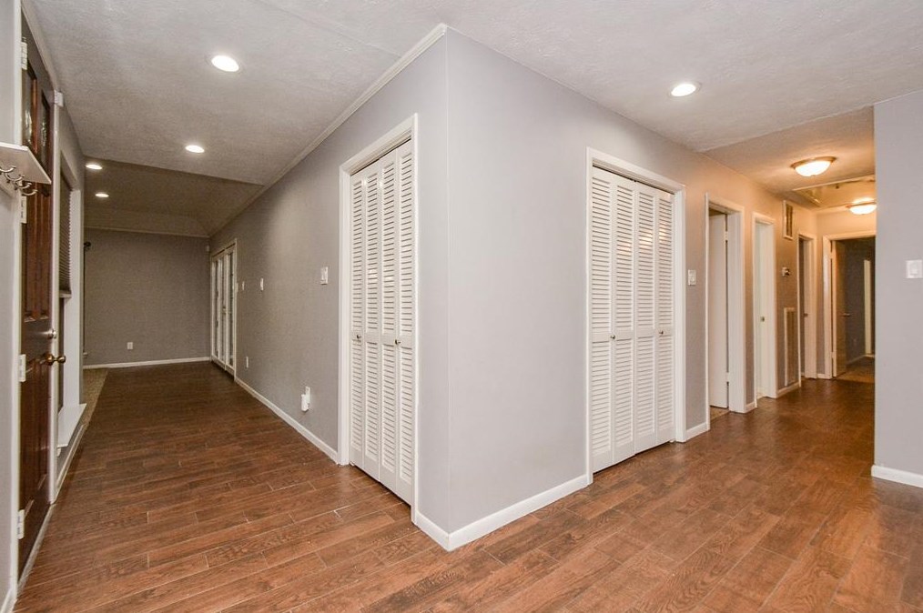 14011 Swiss Hill Dr, Houston, TX 77077