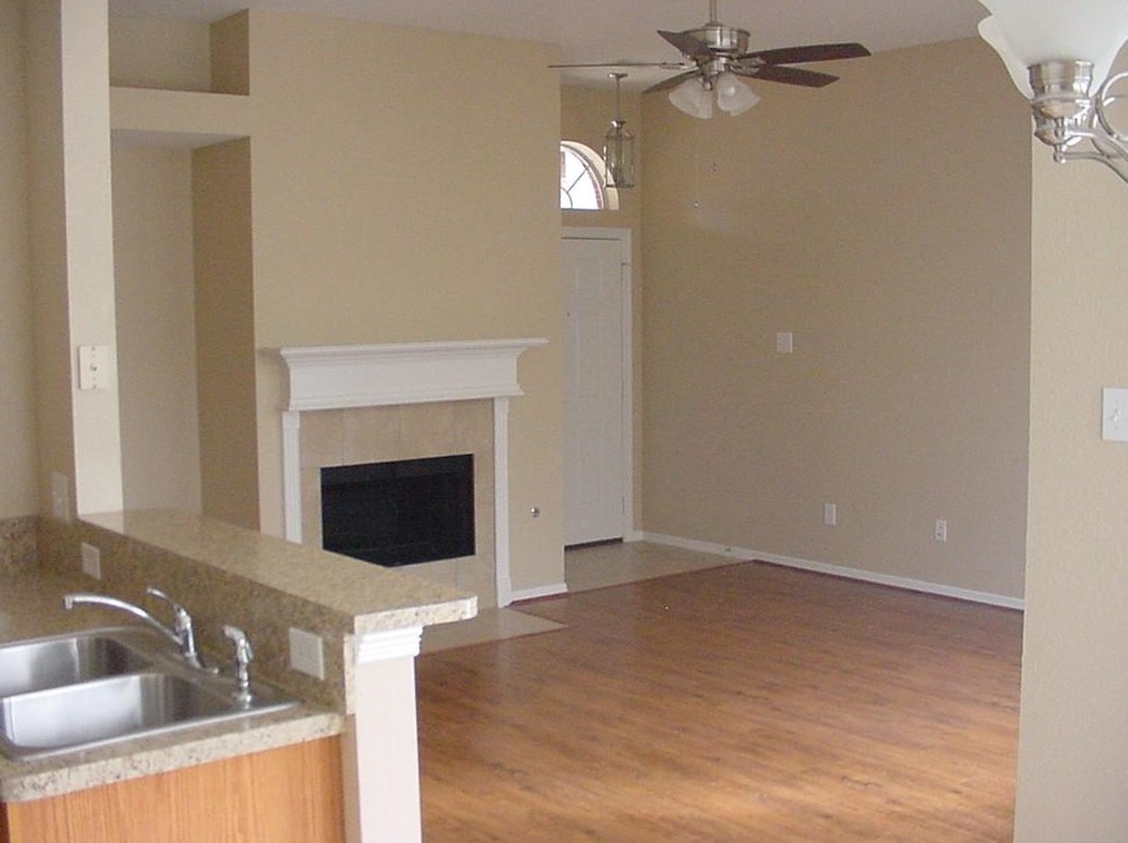 1826 Sherwood Forest Cir, League City, TX 77573