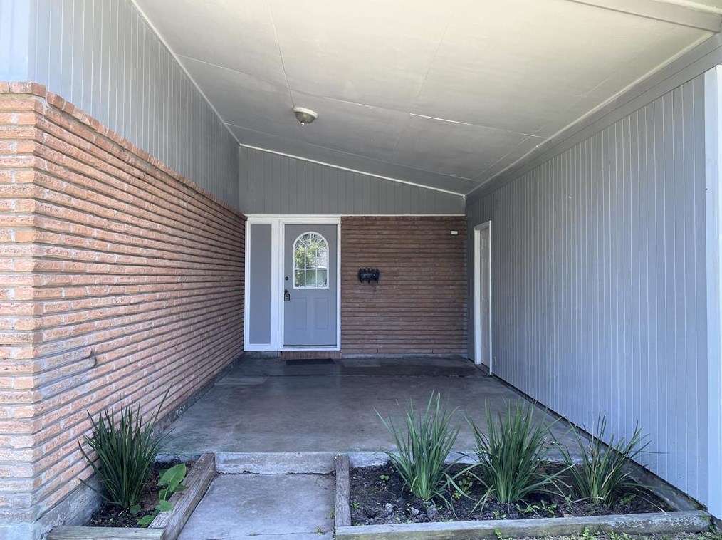 6143 Grape St, Houston, TX 77074-7419