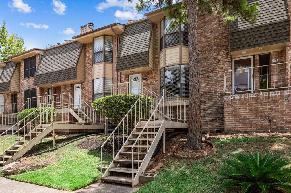 2219 Place Rebecca Ln Unit A4, Houston, TX 77090