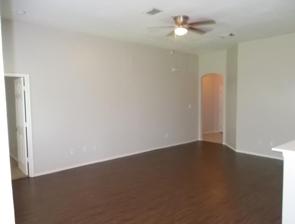 9603 Dulcimer St, Houston TX  77051-3027 exterior