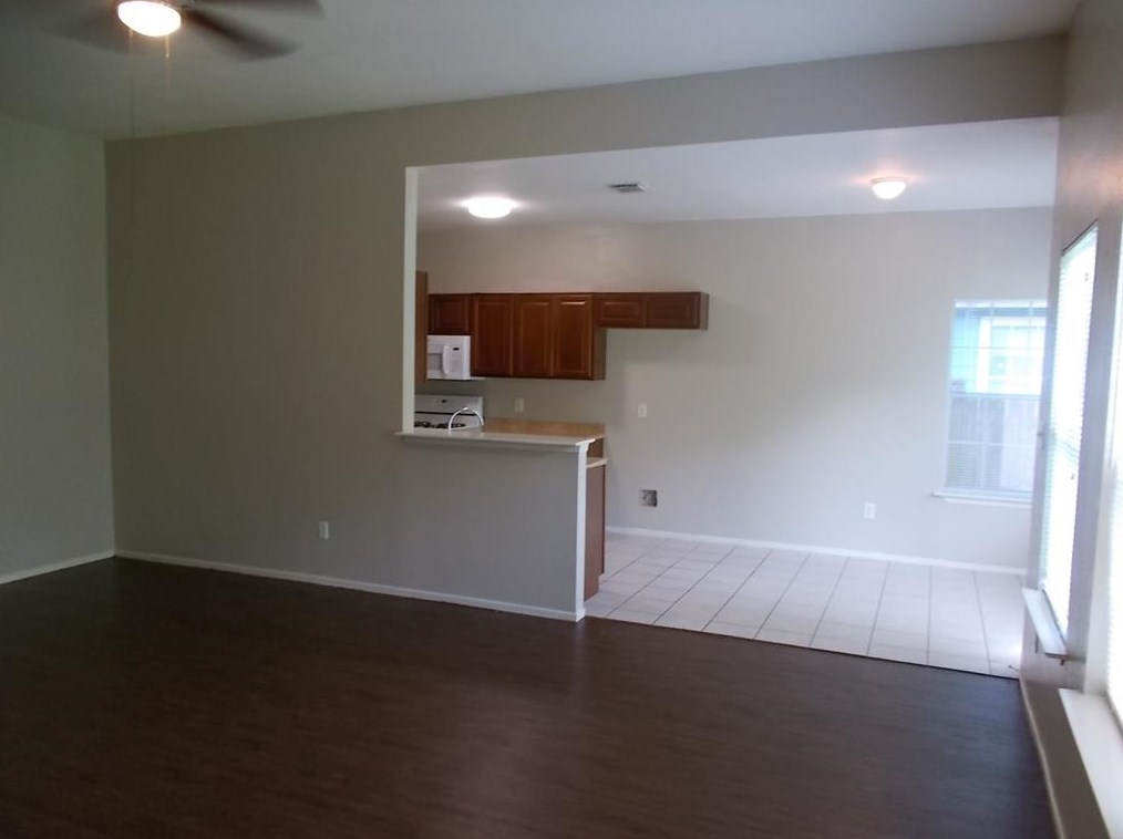 9603 Dulcimer St, Houston, TX 77051