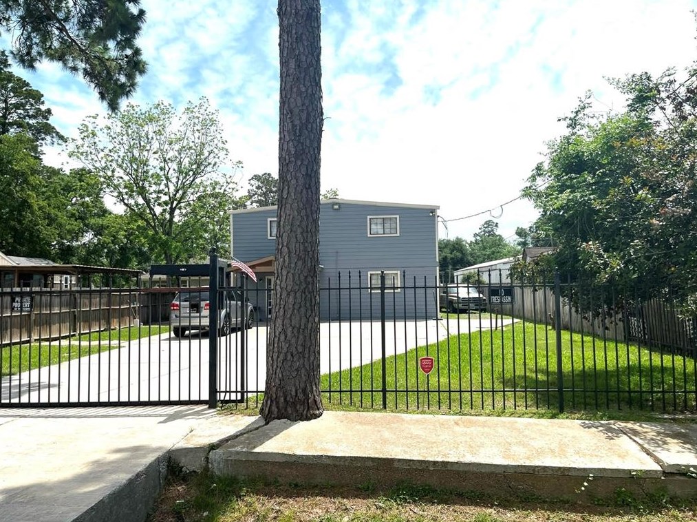 14040 Gainesville St, Houston, TX 77015-3043