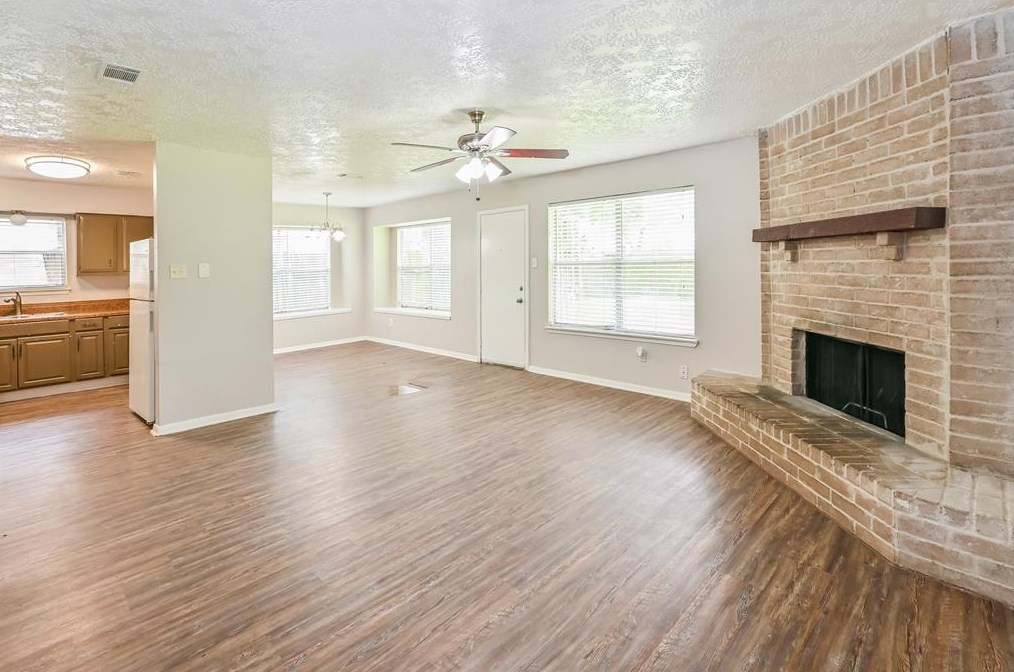 15823 Baybriar Dr, Missouri City, TX 77489