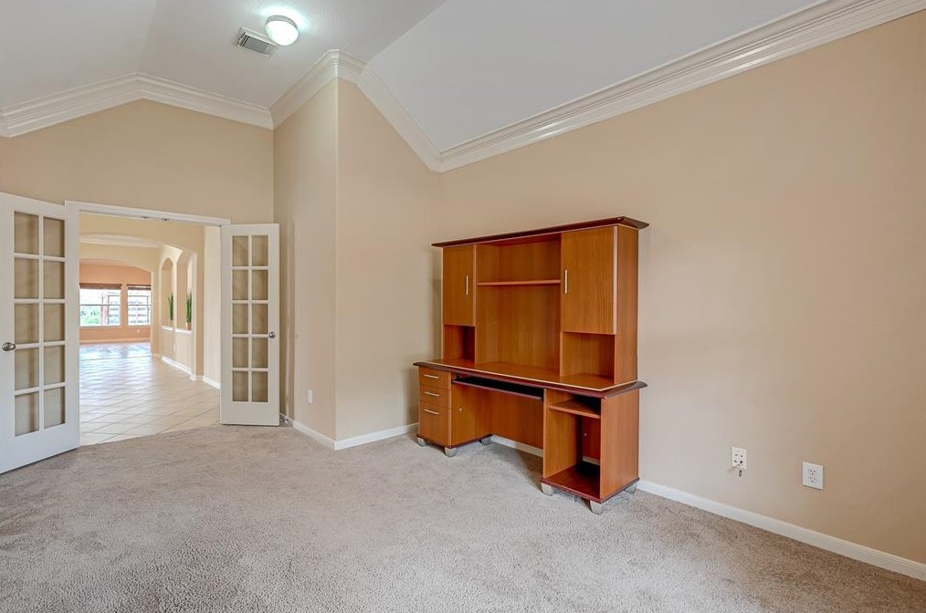9607 Pine Bank Ct, Houston, TX 77095