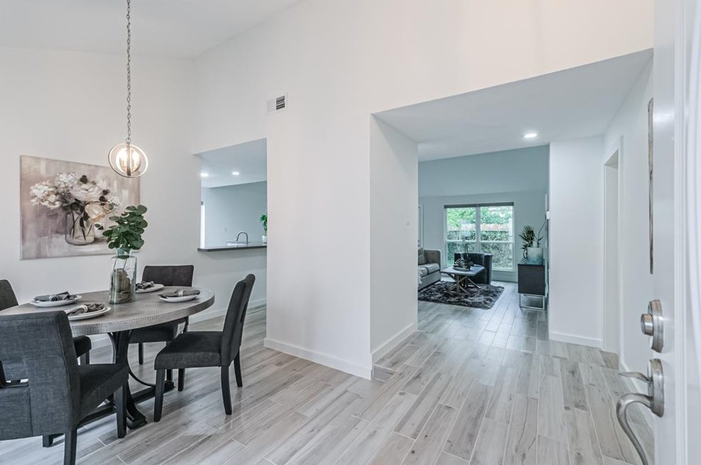 2314 Silver Sage Dr, Houston TX  77077-6508 exterior