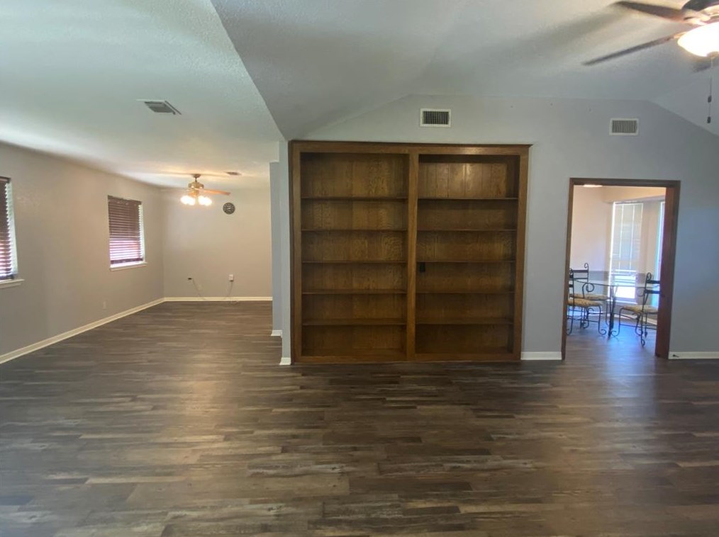 124 Tamarisk Trl, Richwood TX  77566-4102 exterior
