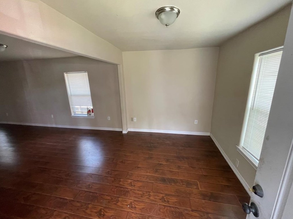 2704 Campbell St, Houston TX  77026-6308 exterior