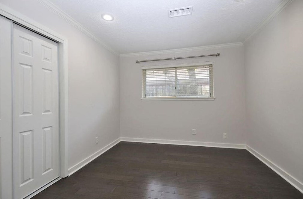 5607 43 St, Houston TX  77022-4634 exterior