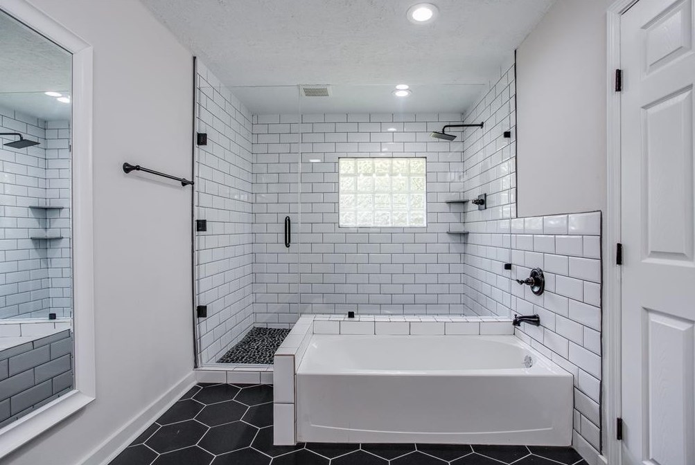 5607 43 St, Houston TX  77022-4634 exterior