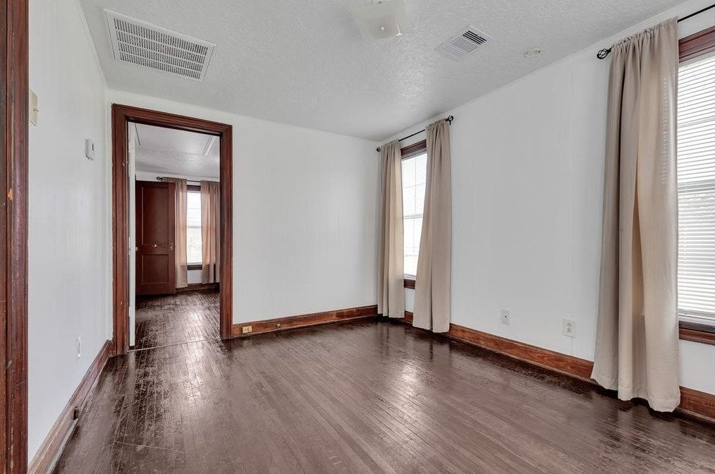 716 Joyce St, Houston TX  77009-2738 exterior