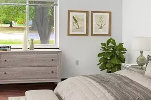 319 E 12th St, Anderson, IN 46016 - Photo 6