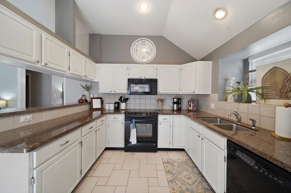 5803 Malcomboro Dr, Houston TX 77041-6582 exterior