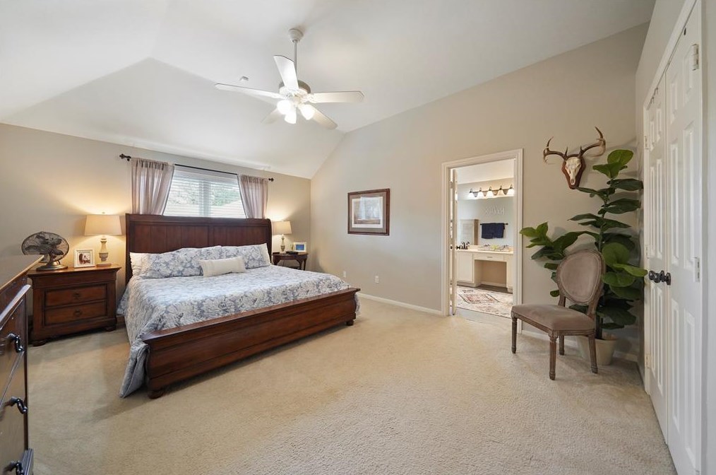 5803 Malcomboro Dr, Houston TX 77041-6582 exterior