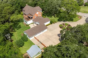 1920 Marguerite St, Bay City, TX 77414 - Photo 38